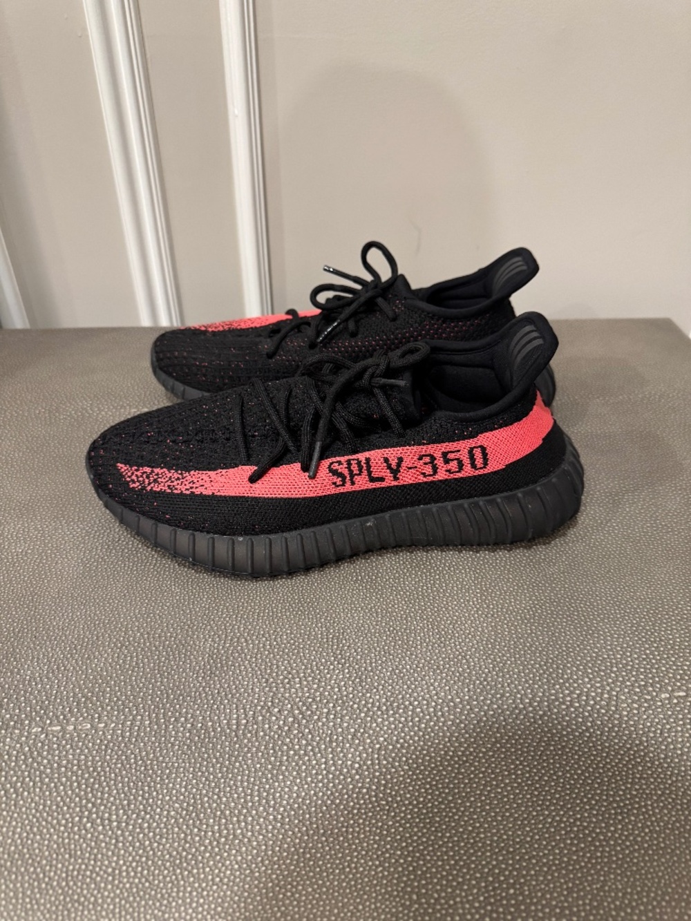 Adidas Yeezy Boost 350 V2 Core Black Red W7.5/M6.5